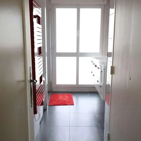 Familial En Hyper Centre De Royan, 6/8 Pers, Ascenseur - Fr-1-494-180 *